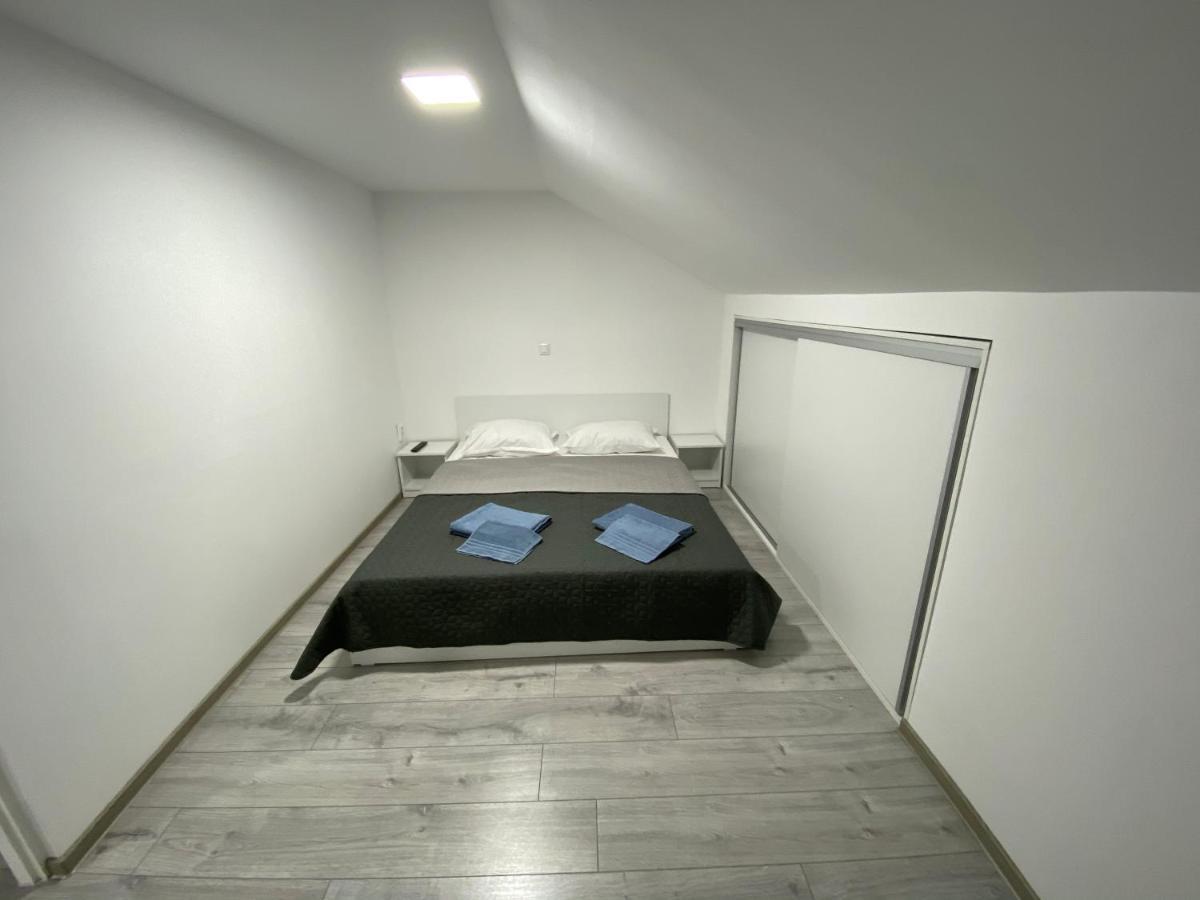 Apartament La Sika Orşova Eksteriør bilde